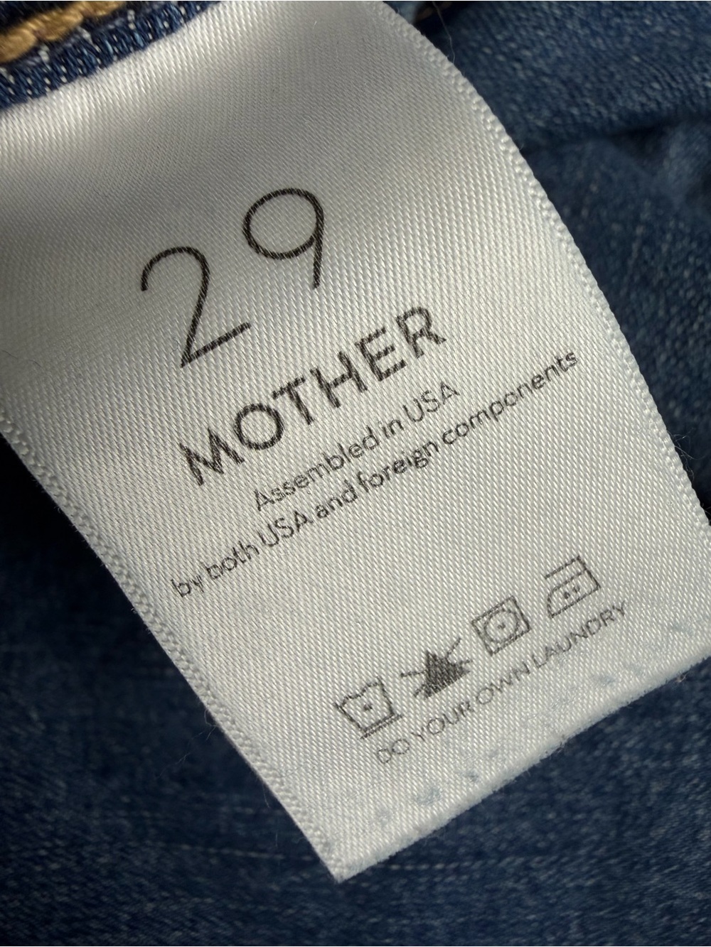 Mother weekender fray walking on coals flared high waisted jeans size 29 - Picture 6 of 8